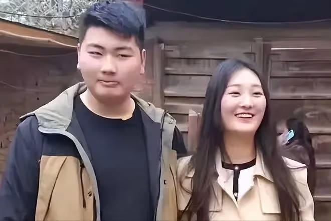 陳萌獨自去做產假,手拿B超單沉默不語,發文24字評價朱小偉