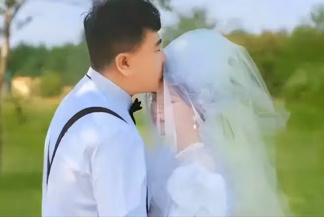 陳萌獨自去做產假,手拿B超單沉默不語,發文24字評價朱小偉