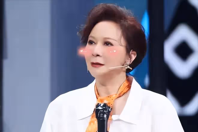 61歲整容上癮,後遺症凸顯,蔡明終於知道自己被醫美坑慘了