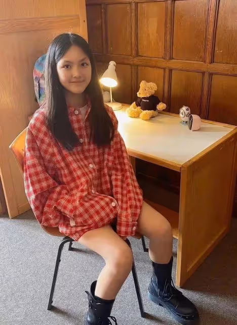 13歲王詩齡疑似戀愛,520收到近10萬元玫瑰,神秘送禮人引人猜測