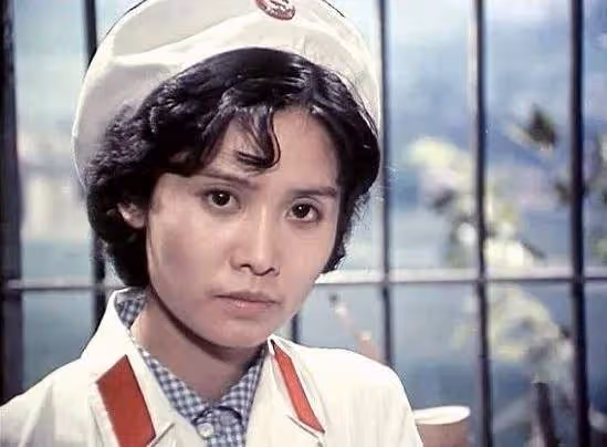 演員張力維:告別導演丈夫,離婚後獨自帶娃,如今她還好嗎?