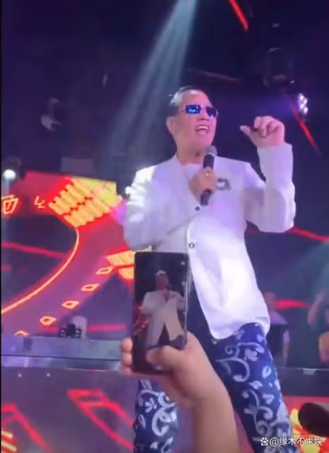 55歲伍佰開演唱會,造型被嘲「老嫂子」,老牌明星紛紛復出引爭議