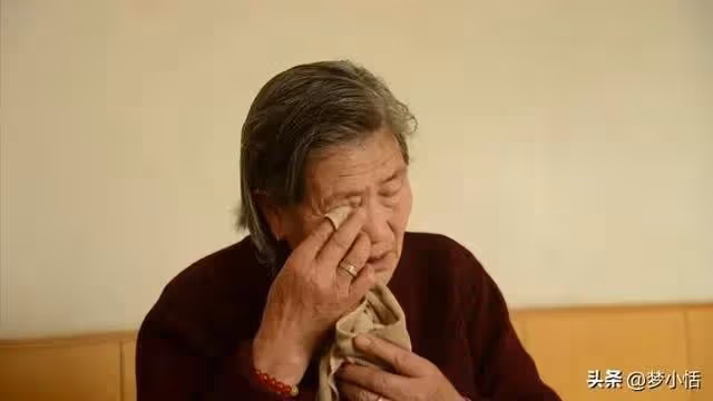 去城裡養老一個月，兒媳叫我買四次榴槤，知她用途後我當天回了村