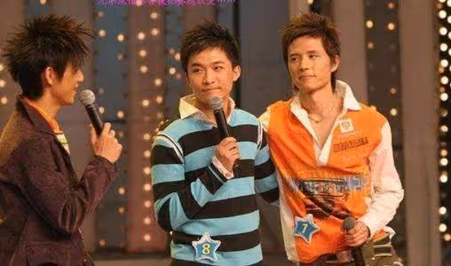 知名主持人「8樓一躍而下」走了!「年僅32歲」曾是最帥男主持 生前與母親的通話成為永別