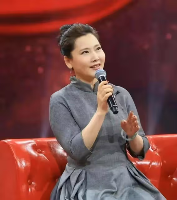 何賽飛怒批行業現狀後續,本人境況惹網友擔憂,3點猜測引發討論