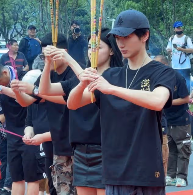好利來二公子羅成拍戲惹爭議，網紅轉型當演員，被吐槽帶資進組