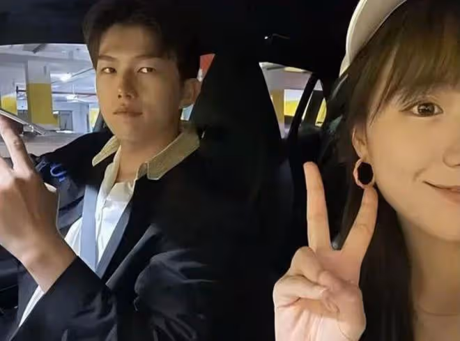 小魚海棠官宣結婚,女方小腹隆起疑似懷孕,男方長相酷似洪世賢