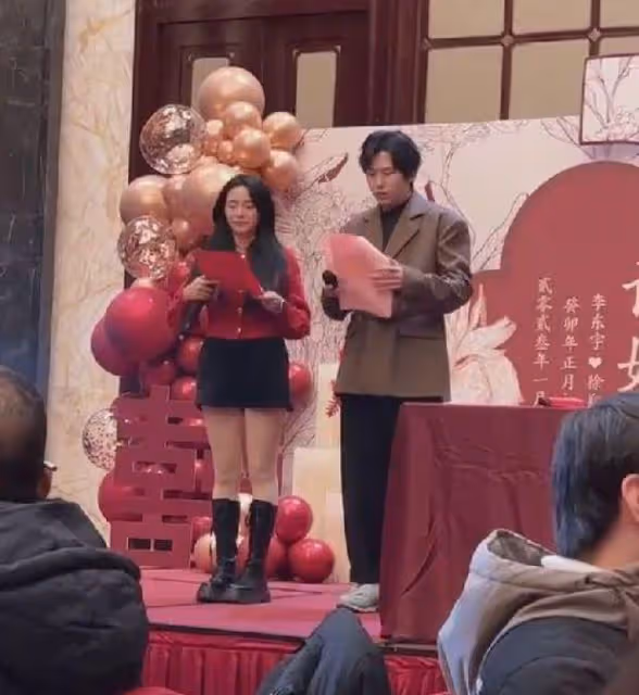 小魚海棠官宣結婚,女方小腹隆起疑似懷孕,男方長相酷似洪世賢