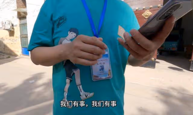 演出被扔磚頭?大衣哥正式委託律師維權,為再登春晚掃清輿論障礙