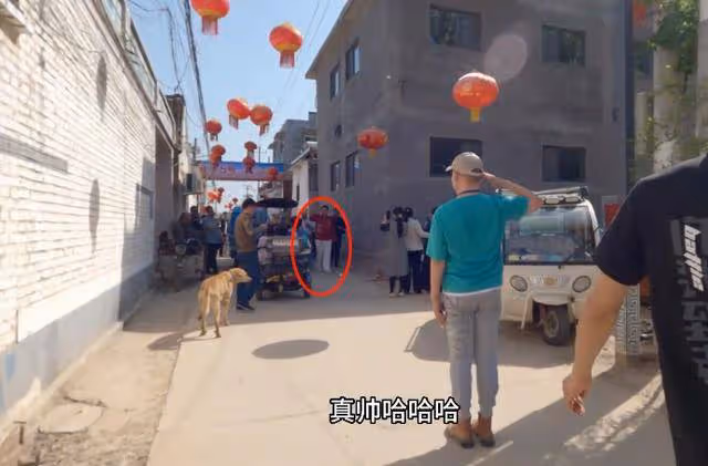 演出被扔磚頭?大衣哥正式委託律師維權,為再登春晚掃清輿論障礙