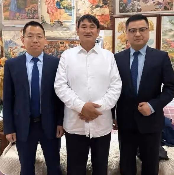 演出被扔磚頭?大衣哥正式委託律師維權,為再登春晚掃清輿論障礙