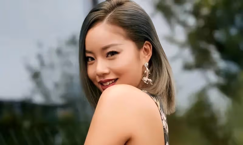 年紀越大越好看的人,臉上都有這5大特徵,全中的長相太抗老