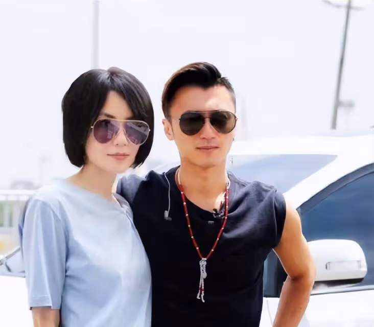 結婚一年海哈金喜就對李亞鵬不滿,李亞鵬的小算盤打錯了