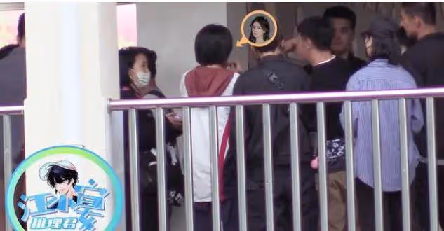 白鹿新劇路透,穿校服戴假髮模樣大變,皮膚暗黃被指越發男相