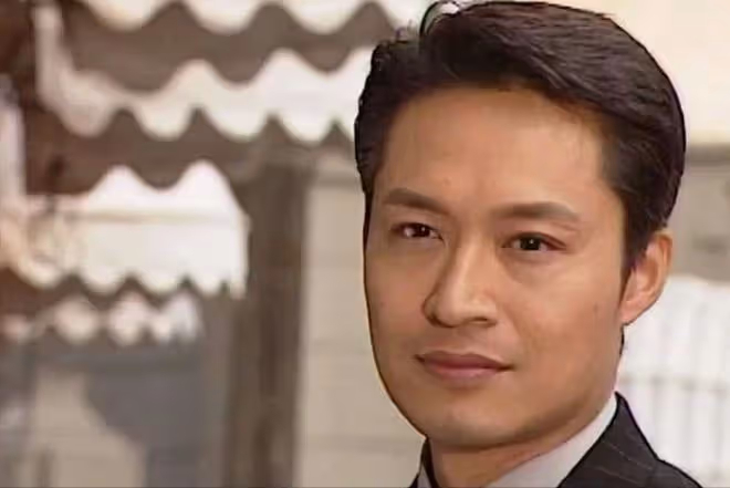 演員吳佳尼:嫁大21歲馬景濤,離婚後獨自帶孩子,如今她還好嗎?