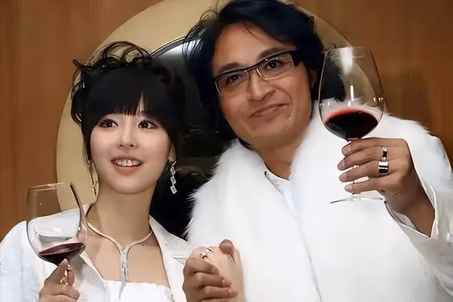 演員吳佳尼:嫁大21歲馬景濤,離婚後獨自帶孩子,如今她還好嗎?
