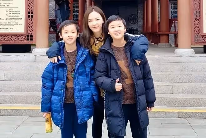 演員吳佳尼:嫁大21歲馬景濤,離婚後獨自帶孩子,如今她還好嗎?