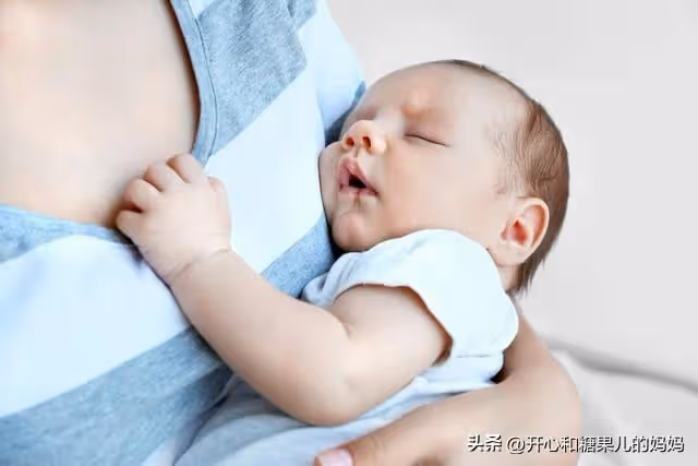 三胎順產男孩,丈夫卻向妻子索要20萬,婆婆:養了三年和親生一樣