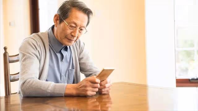 兒媳堅持二胎「隨母姓」,61歲老人發飆:要麼改姓,要麼彩禮還我