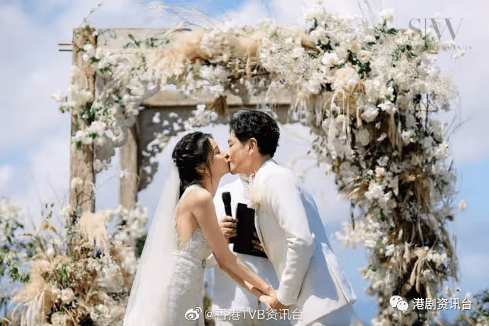 黃翠如蕭正楠結婚5周年!送全套鑽飾製造驚喜遭撞破掃興收場
