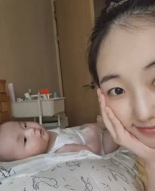 才辦滿月宴！34歲女星崩潰「1歲兒心臟驟停」緊急送醫⋯淚揭死因「搶救4天不治」靈堂痛哭失聲😭 #希望她節哀