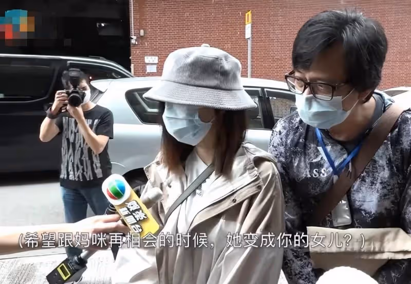 愛妻去世2年！60歲資深男星「葬禮上哭到昏厥」發誓永不再娶 如今被問「是否會一直單身」回答令人意外!