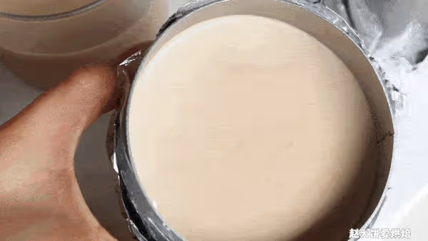 材料攪一攪,零失敗的甜品,冰淇淋的口感,香濃順滑全在這一口~
