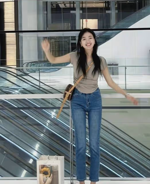 為什麼不建議你穿「瑜伽褲」?看完真實的素人街拍,你就懂了!