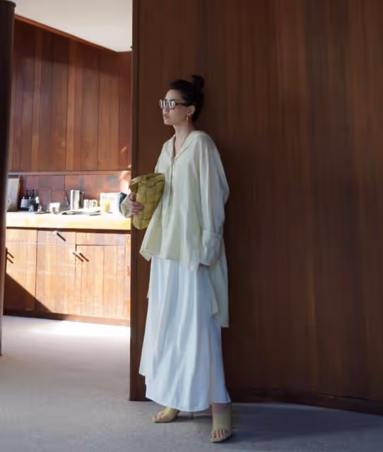 入夏的第一件小衫,穿「亞麻衫」最優雅
