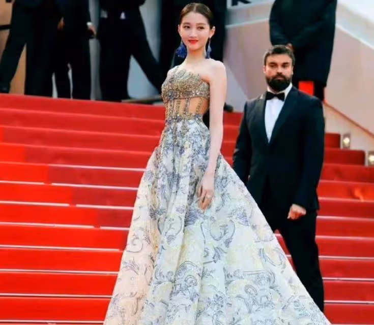 我們女星坎城5大驚艷場面，鞏皇如女王登場，湯唯不走紅毯吃泡麵