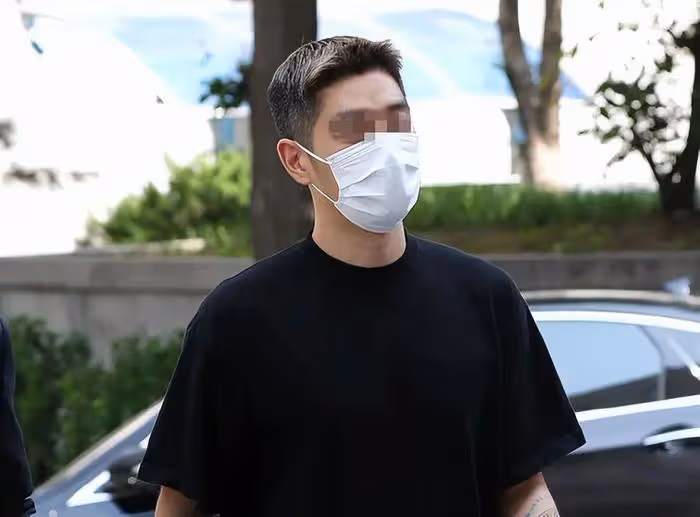 劉亞仁接受拘捕令調查!承認吸毒嫌疑,否認策劃男友出逃