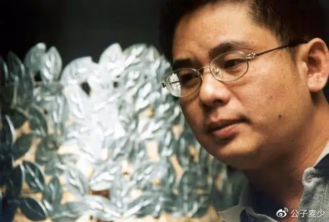 湖南才俊劉波,14歲上武大,34歲出軌許晴,豪賺2億卻成通緝犯