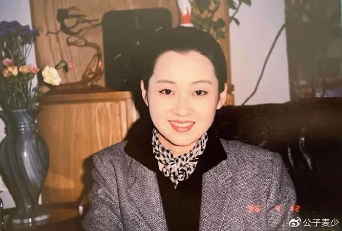 湖南才俊劉波,14歲上武大,34歲出軌許晴,豪賺2億卻成通緝犯