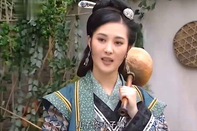 常戎與王菁華分手21年後:他娶小17歲嬌妻生一女,她50歲至今未婚
