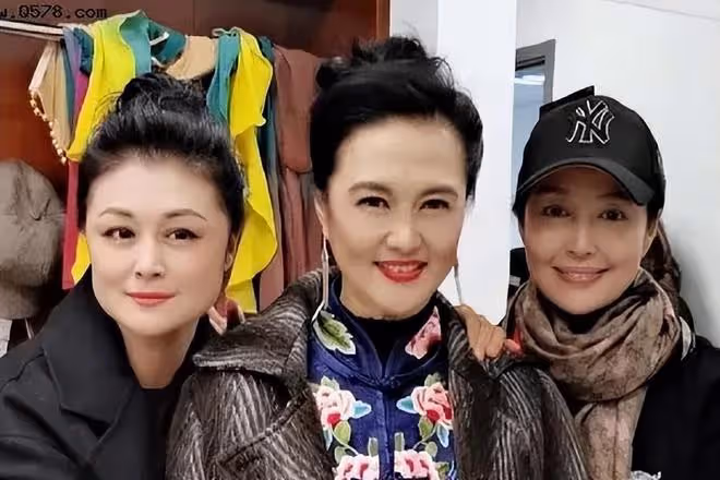 常戎與王菁華分手21年後:他娶小17歲嬌妻生一女,她50歲至今未婚