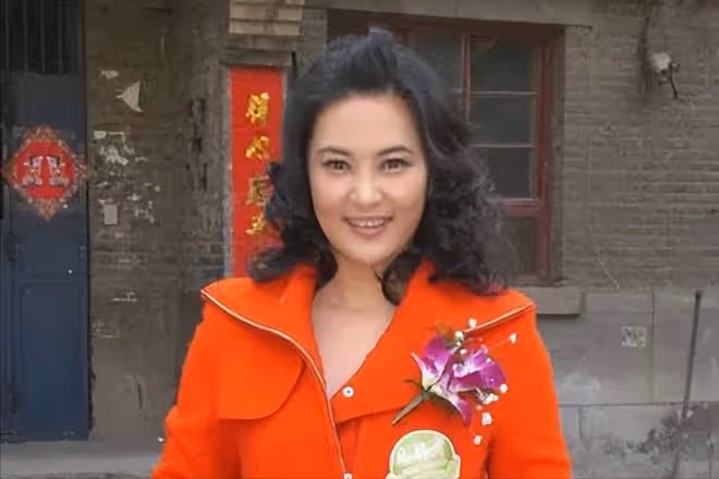 常戎與王菁華分手21年後:他娶小17歲嬌妻生一女,她50歲至今未婚