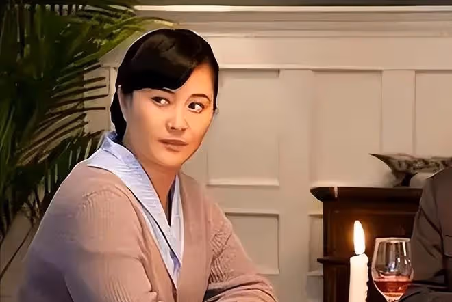 常戎與王菁華分手21年後:他娶小17歲嬌妻生一女,她50歲至今未婚