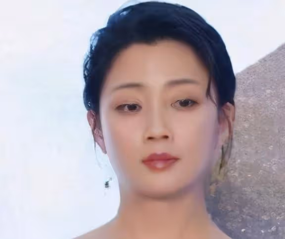 她既有顏值又有實力,在事業上如魚得水,卻在感情上屢屢碰壁