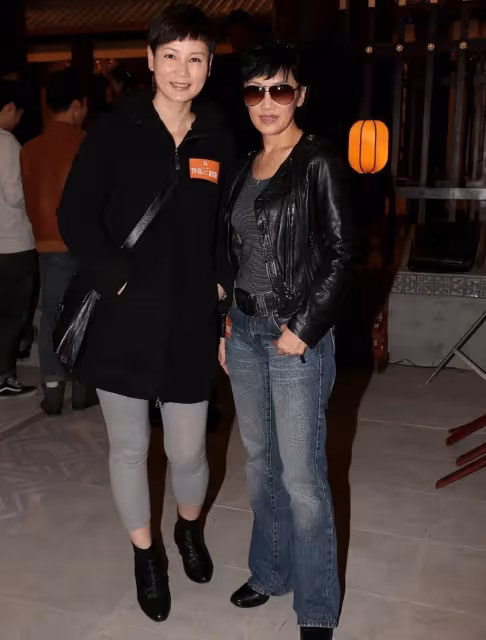 抗癌18年,54歲資深港星溫裕紅因乳腺癌去世,多次飾演悲情媽媽