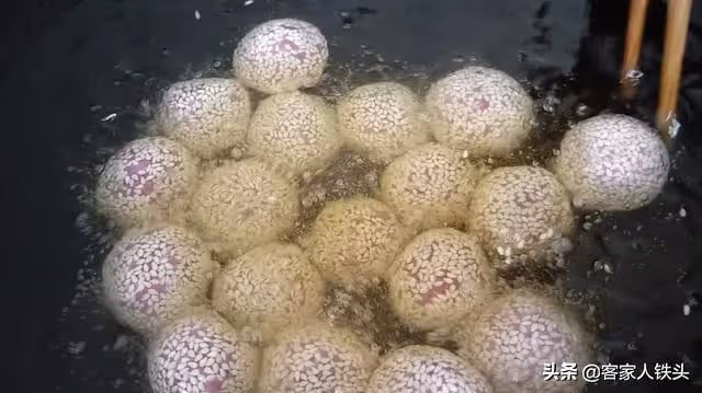 紫薯一個吃法真叫香,孩子隔三差五點名要吃,軟糯香甜,做法簡單