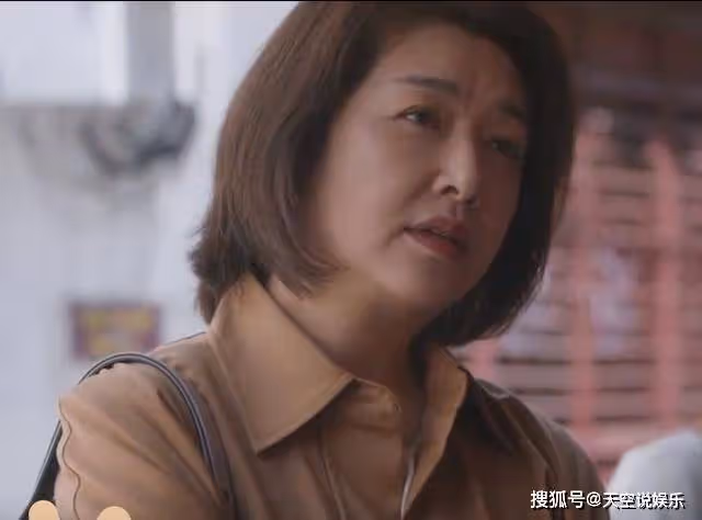 《後浪》任天真找回吊墜,揭開任新正25年遮羞布,宋靈蘭狂扇巴掌