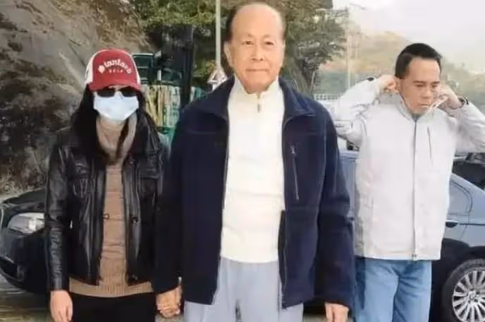 李思德再獲重任,出任李嘉誠家族公司的董事,未來將繼承千億家產