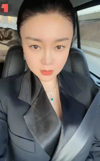 關婷娜:直播宣布感情受到重創,有輕生的念頭,被欺騙10多年