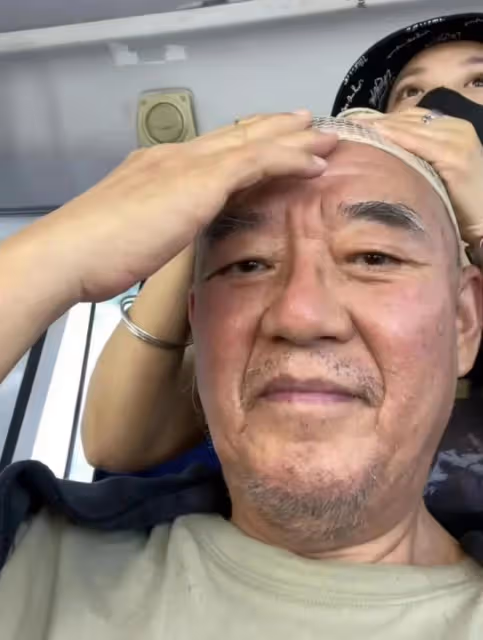 李立群:發視頻表示陽了,妻子連夜趕回台灣,通知兒女來身邊照顧