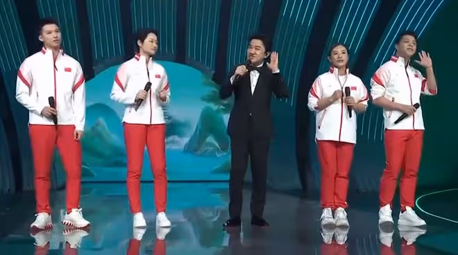 曝央視亞運演唱會6人主持團,王嘉寧不受重視,任魯豫張宇穩居C位