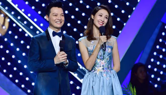 曝央視亞運演唱會6人主持團，王嘉寧不受重視，任魯豫張宇穩居C位