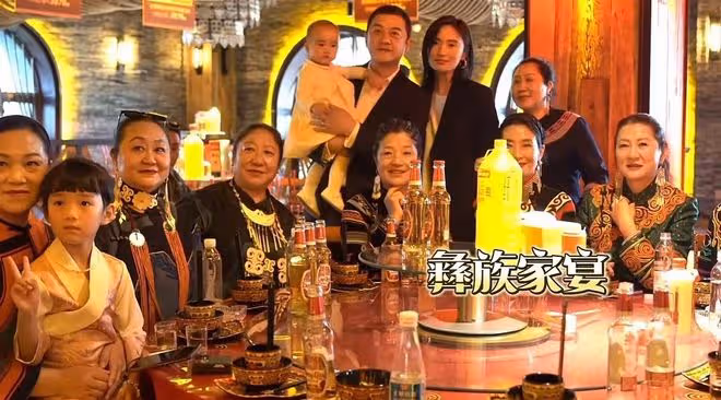 金喜曬女兒學步過程,夏夏疑嚴重缺鈣,李亞鵬出鏡一秒被嘲不稱職