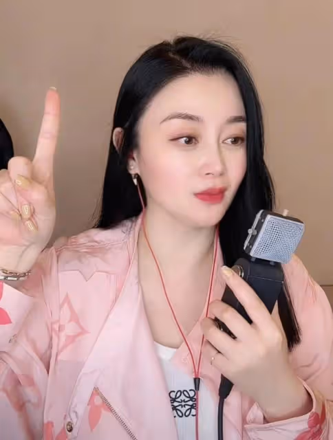 演員關婷娜一切結束,感情受到了重創,等了這麼多年到頭來啥沒有