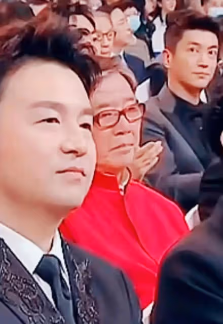 李立群陽了,緊急通知在歐洲工作的女兒回家,表示年紀大怕扛不住