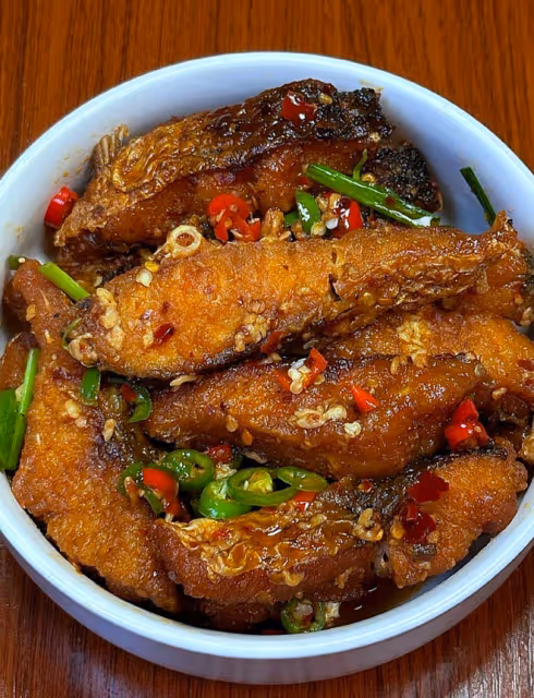 朋友建議我開個小館子😅😅香辣魚塊太香了🔥